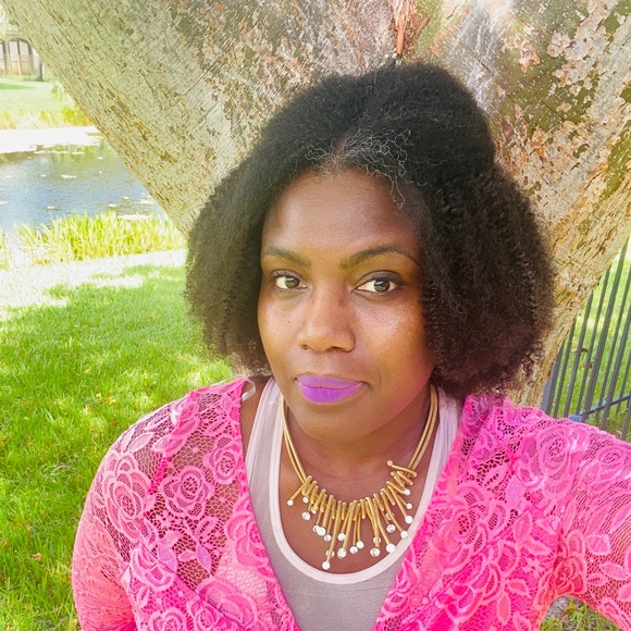 Meet your Posher, Deborah - Picture 1 of 1